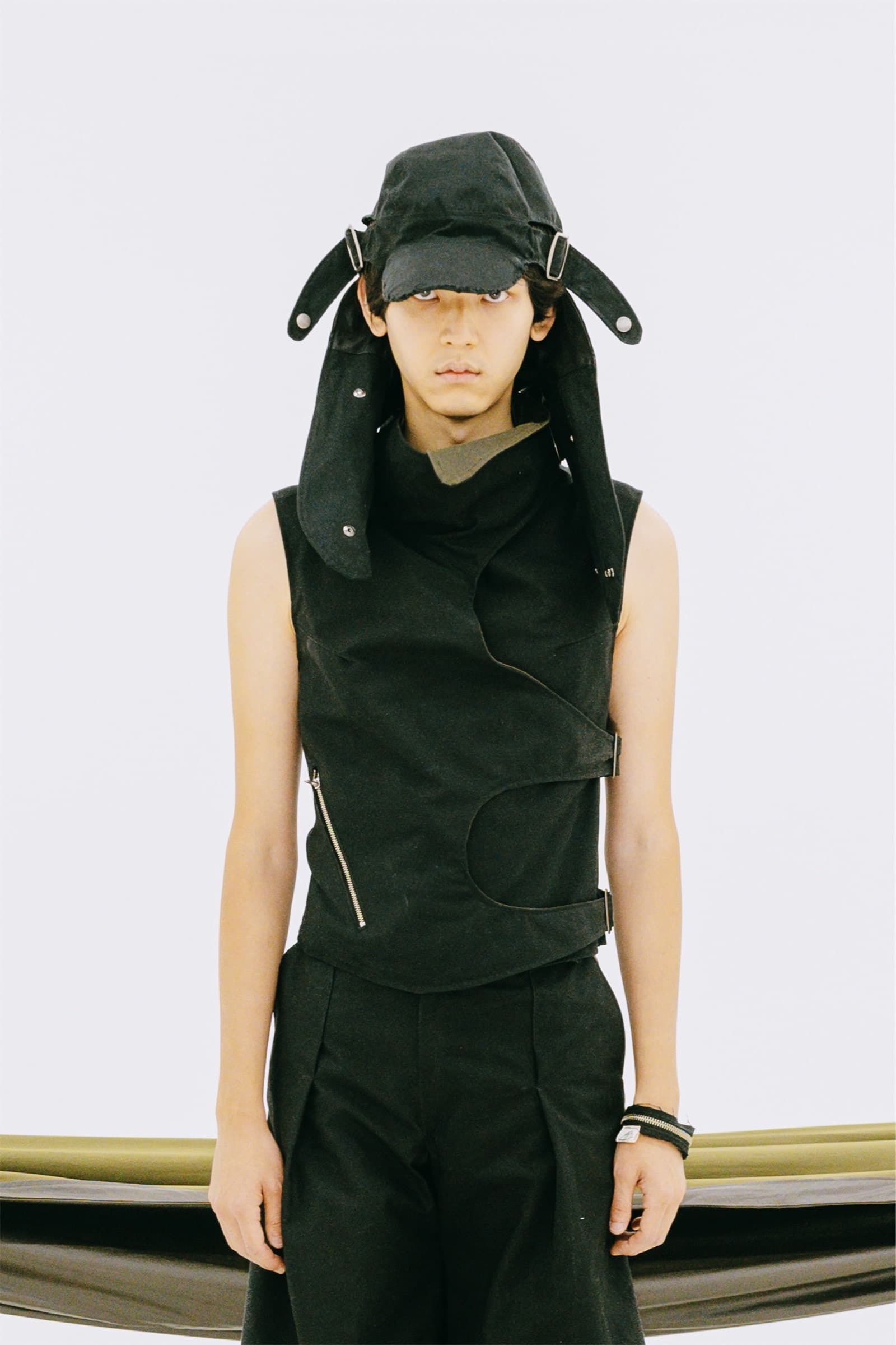 CAGE3000 23 — view 1